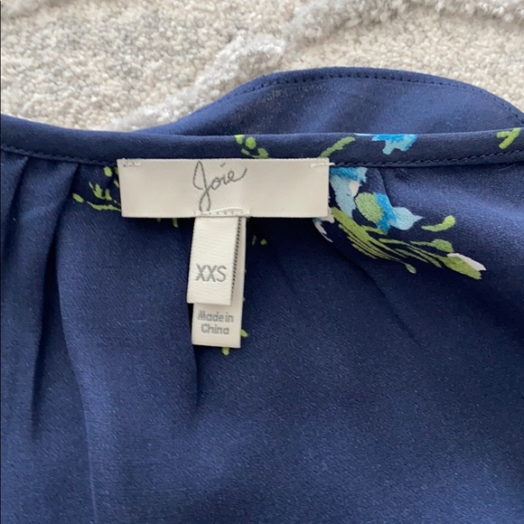 A top - Picture 2 of 2